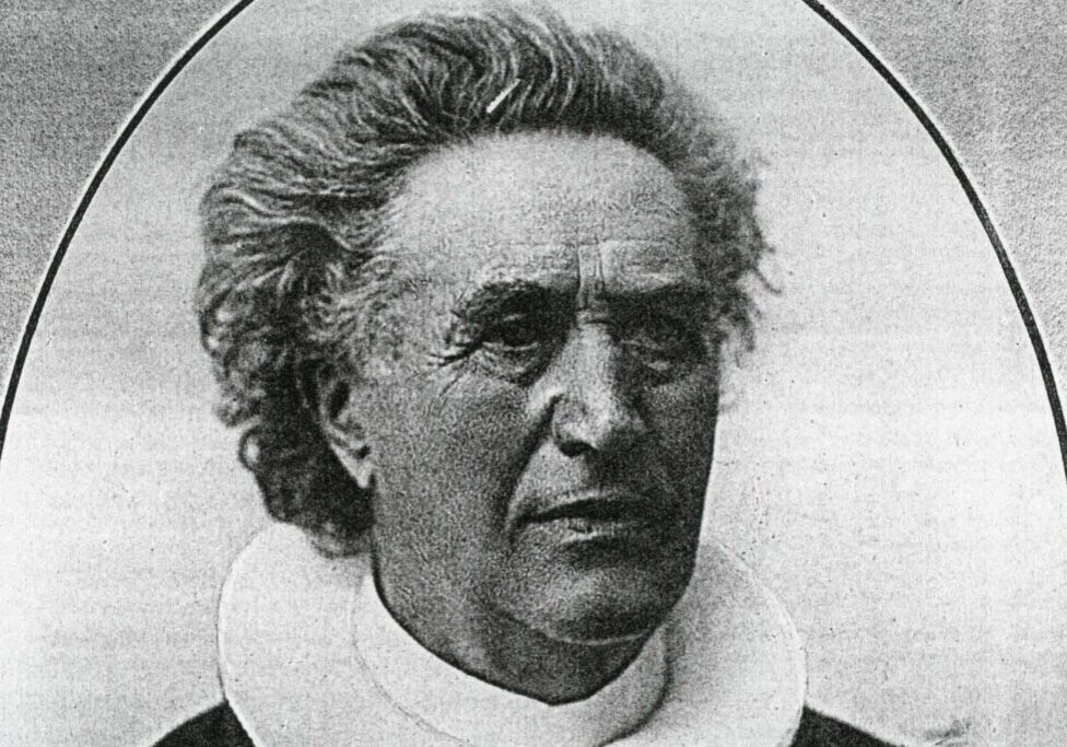 Pastor og amatør astronom Theodor Hansen (B1211)