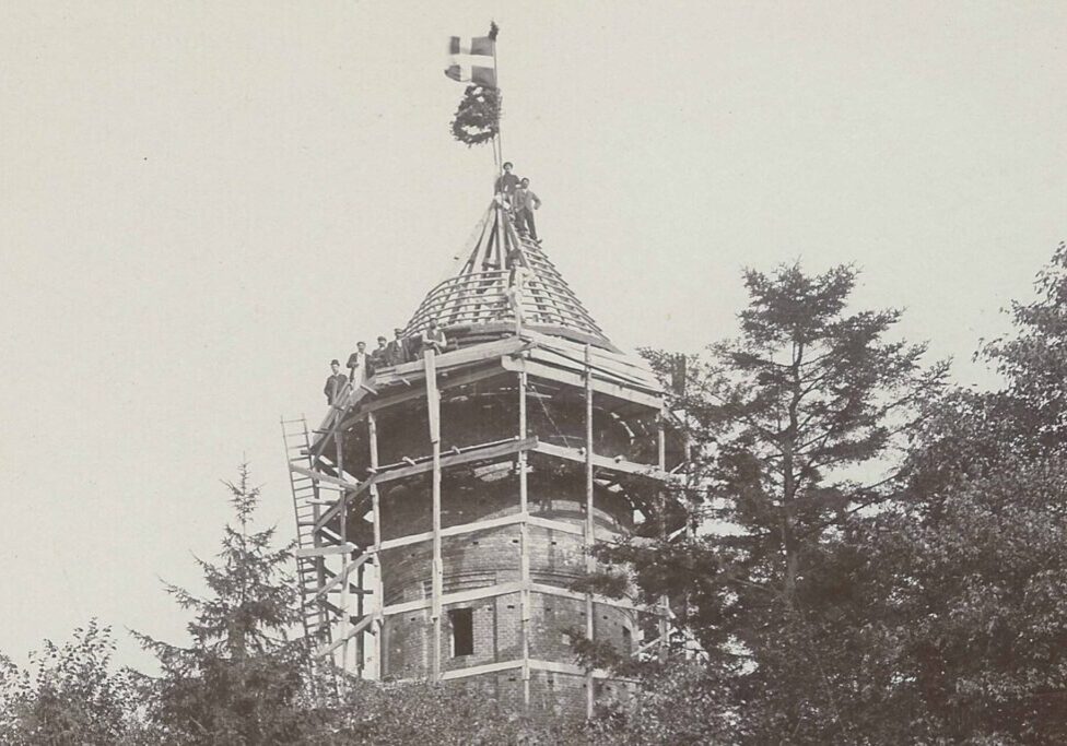 Præstø vandtårn
under opførels med rejsegilde 1911